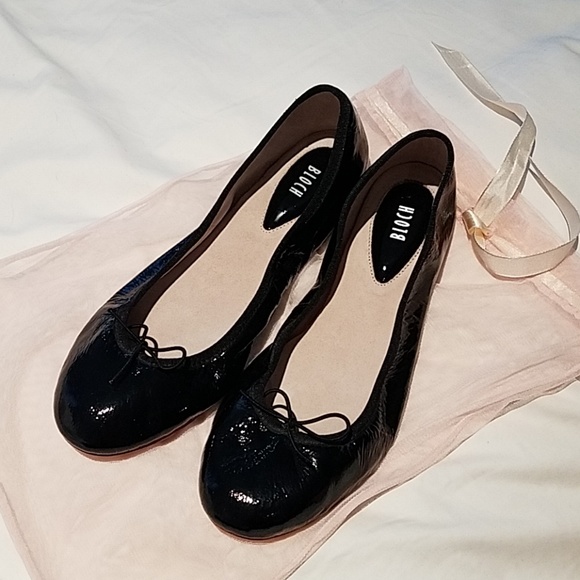 black patent ballerina pumps